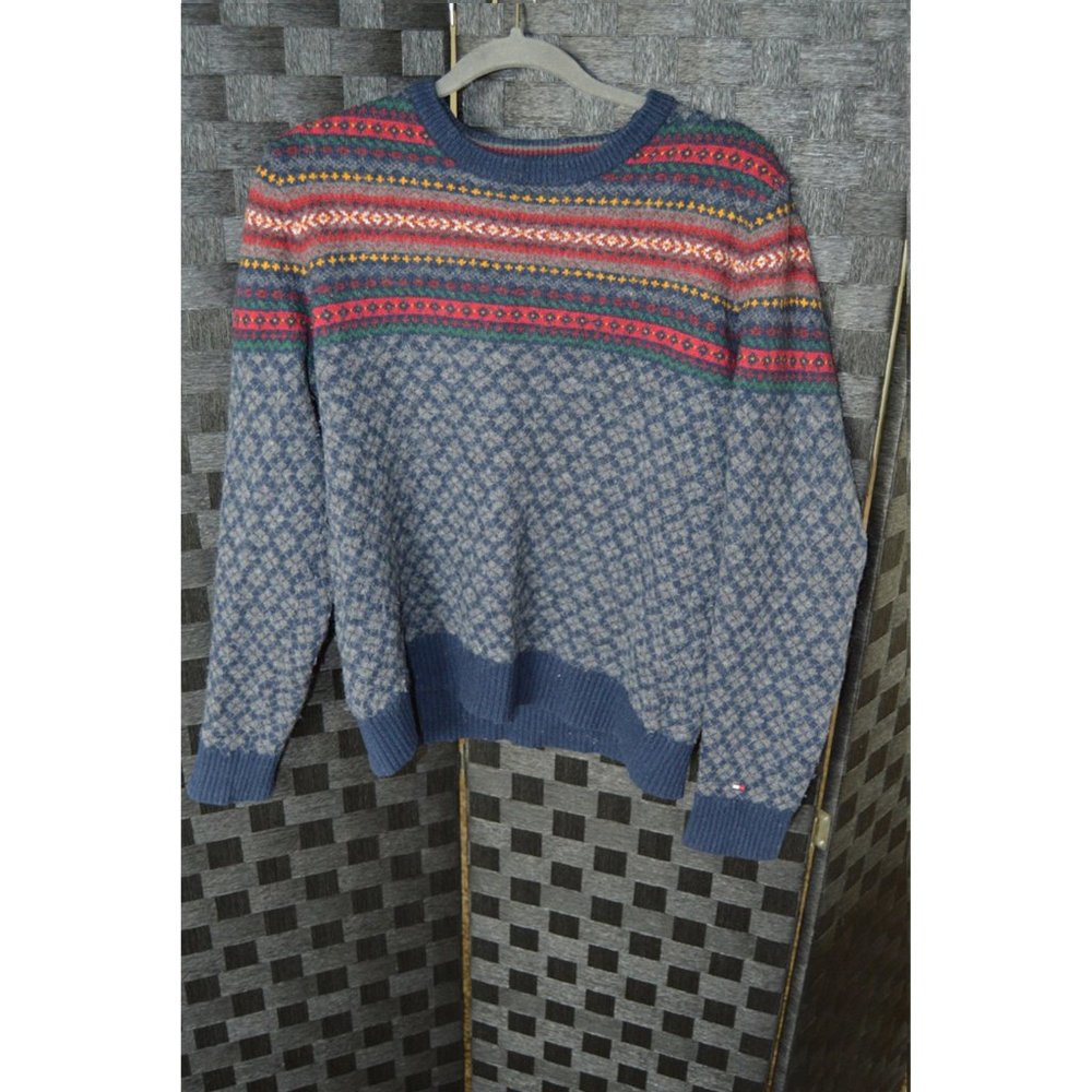 Tommy Hilfiger - Picture 4 of 6